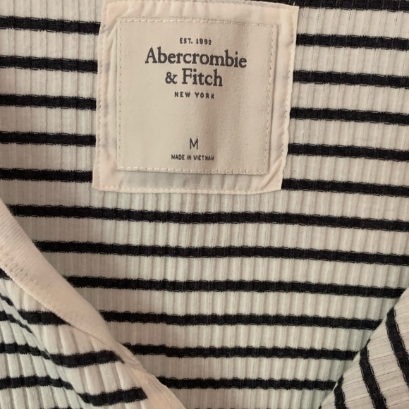 Abercrombie & Fitch Tops - Abercrombie & Fitch long sleeve